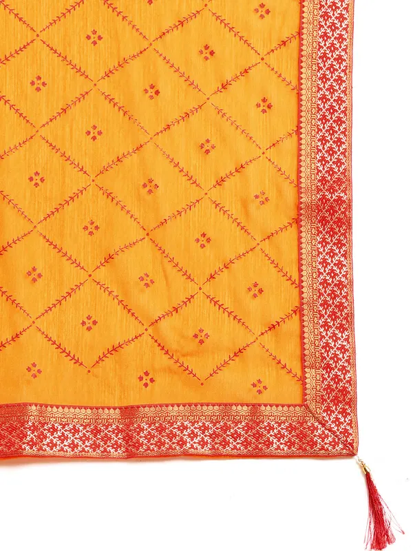 Yellow_Zomato_Bandhani_Foil_Work_Beautiful_Saree