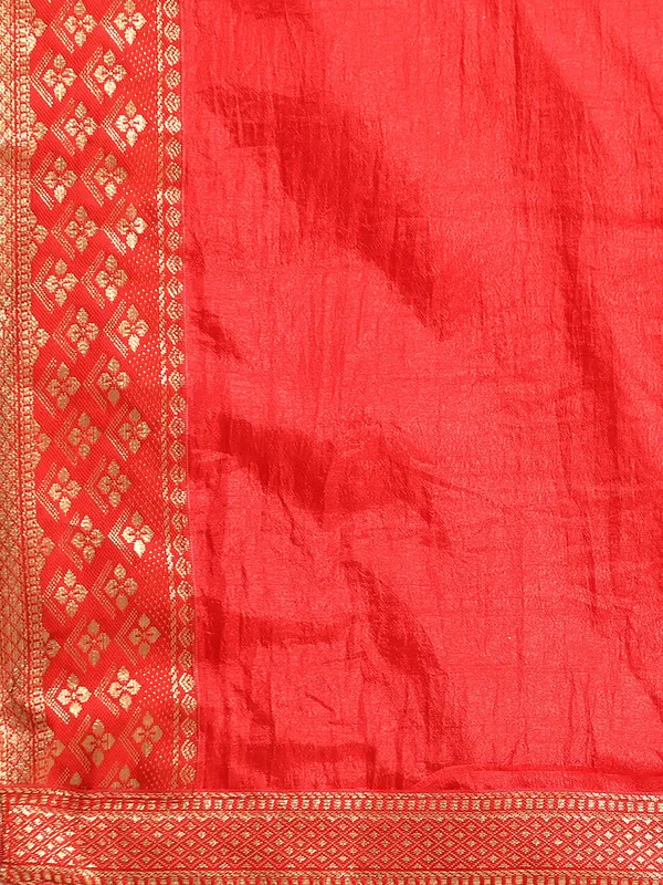 Indian_Women_Red_Vichitra_Silk_Fancy_Border