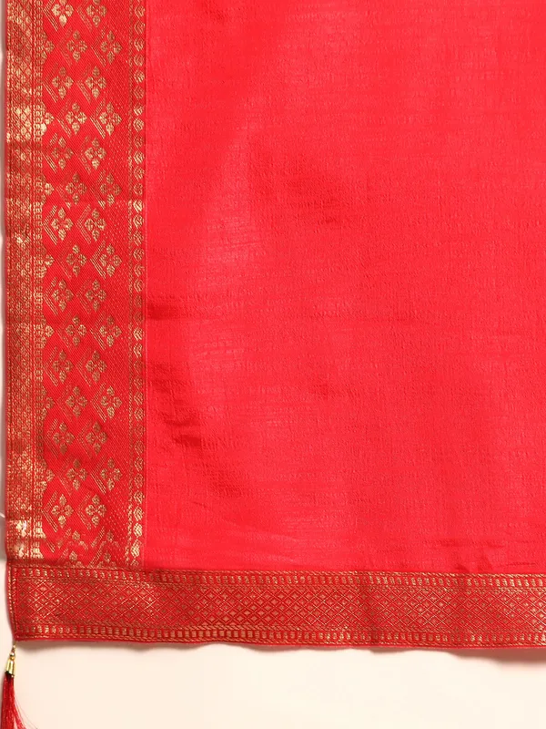 Indian_Women_Pink_Vichitra_Silk_Fancy_Border