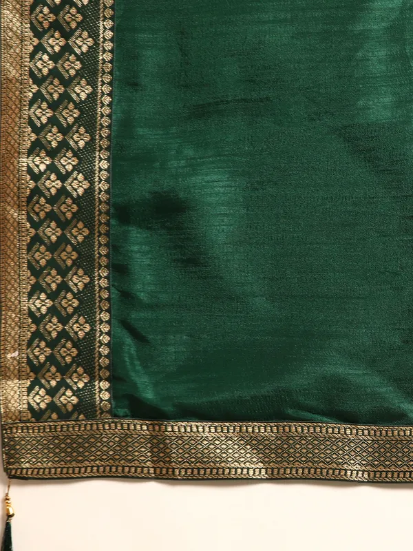 Indian_Women_Green_Vichitra_Silk_Fancy_Border