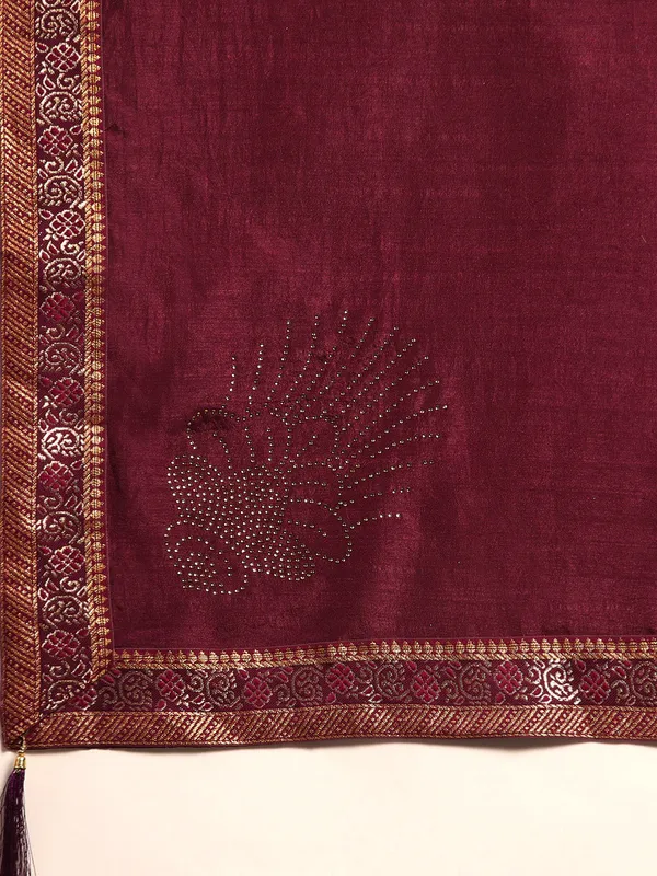 Vichitra_Silk_Full_Saree_Fancy_Border_With_Swaroski_Butta