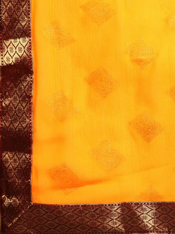 Indian_Women_Yellow_Zomato_Full_Saree_Fancy_Border_Beautiful_saree