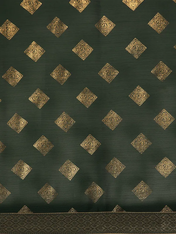 Indian_Women_Green_Zomato_Full_Saree_Fancy_Border_Beautiful_saree