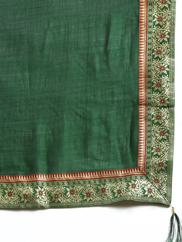 Green_Vichitra_Silk_Fancy_Border_with_Fancy_Blouse_Beautiful_Saree