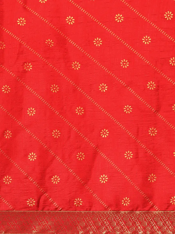 Indian_Women_Red_Vichitra_Silk_Foil_Work