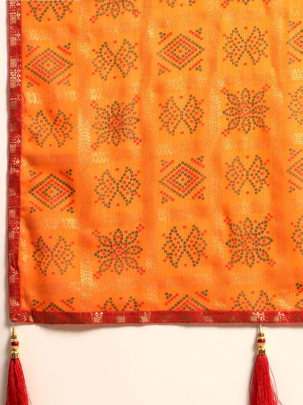 Yellow_Zomato_Bandhani_Foil_Work_Beautiful_Saree