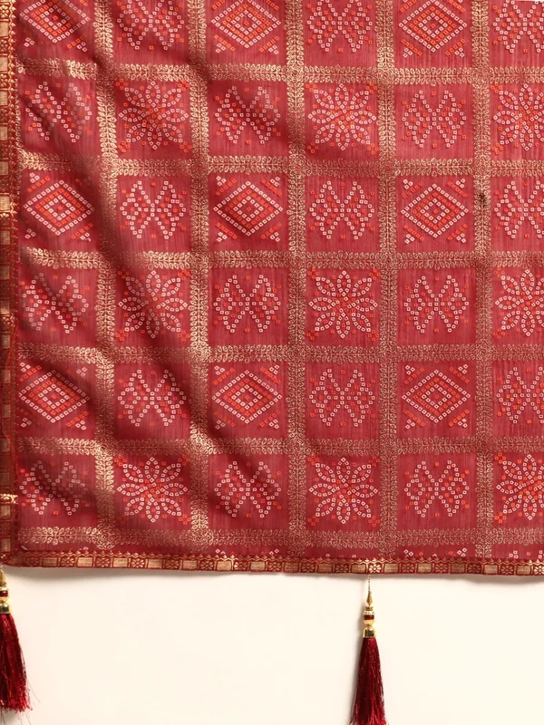 Indian_Women_Maroon_Zomato_Bandhani_Foil_Work_Beautiful_Saree