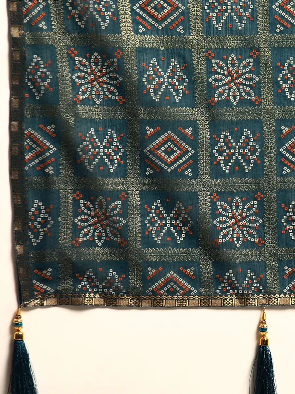Blue_Zomato_Bandhani_Foil_Work_Beautiful_Saree