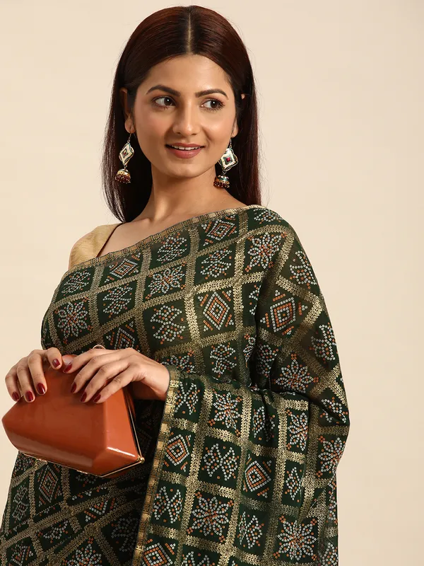 Green_Zomato_Bandhani_Foil_Work_Beautiful_Saree