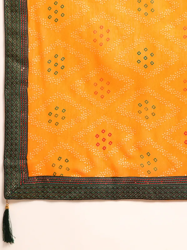 Yellow_Zomato__Full_Saree_Fancy_Border_With_Foil_Bandhni_Print_Saree