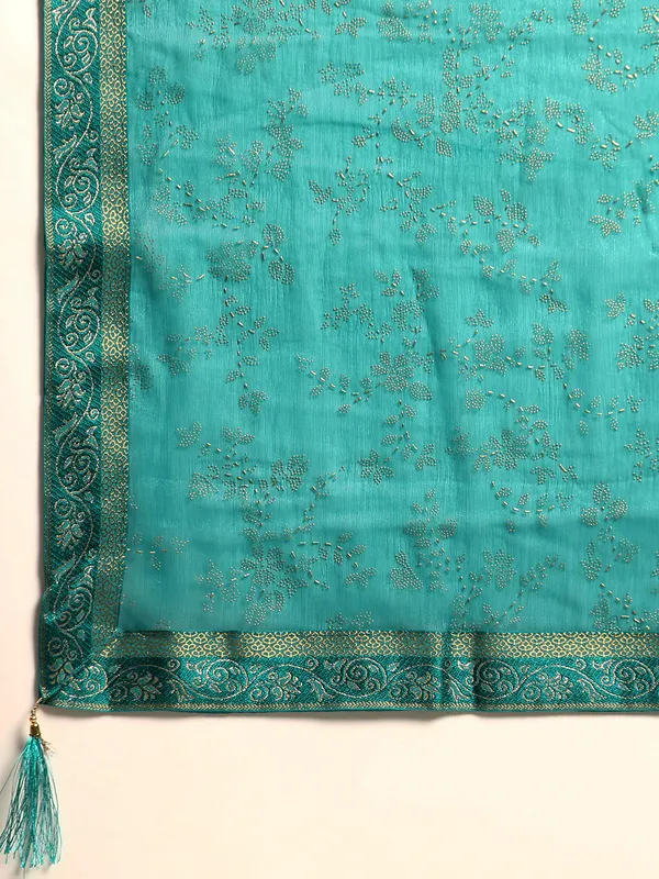 Turquoise_Green_Shimmer__Foil_Work_Beautiful_Saree