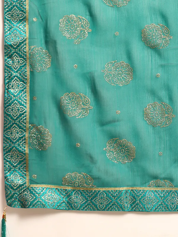 Zomato___Saree_Fancy_Border_With_Foil_&_Stone_Work_Saree