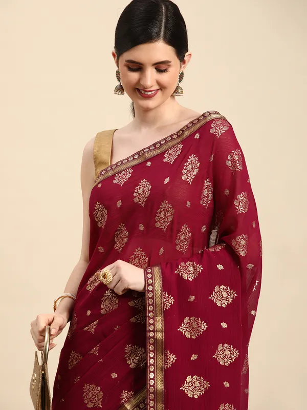 Indian_Women_Purple_Zomato_Full_Saree_Fancy_Border_with_Golden_Foil_Beautiful_saree