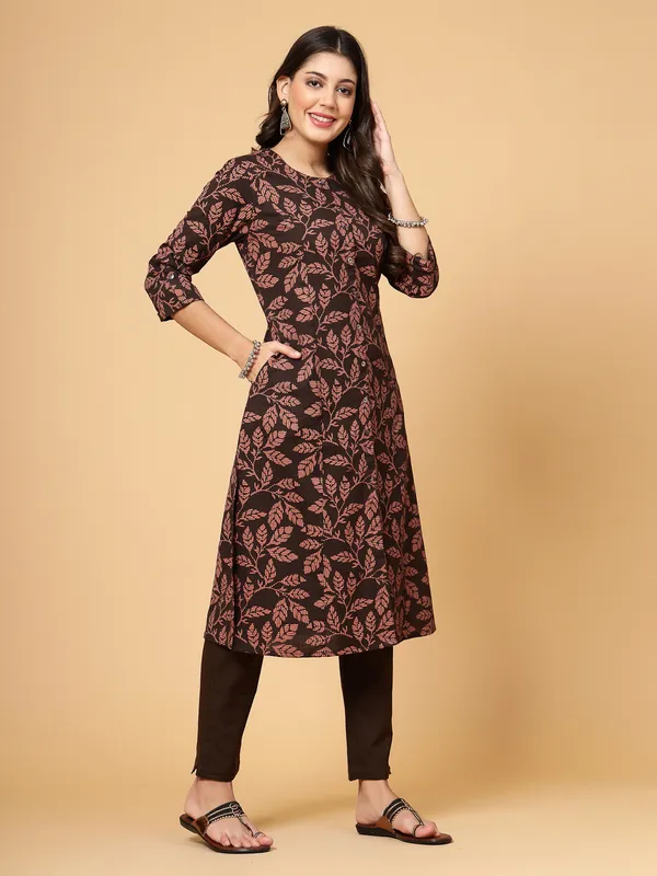 Slenna_Brown_Cotton_Floral_Printed_A-line_Kurta