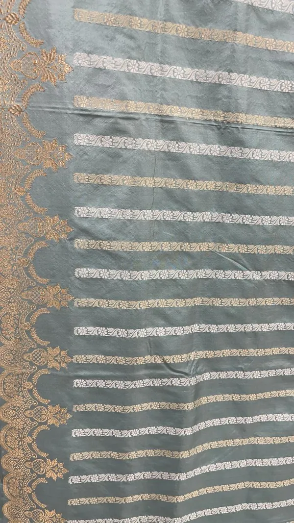 Humairah_Pure__Handloom_Katan_Silk_Grey_Kadhwa_Gold_&_Silver_Zari_Strip_with_Kadhwa_Zari_Border_and_Grey_Blouse_PURESILK_26_AB