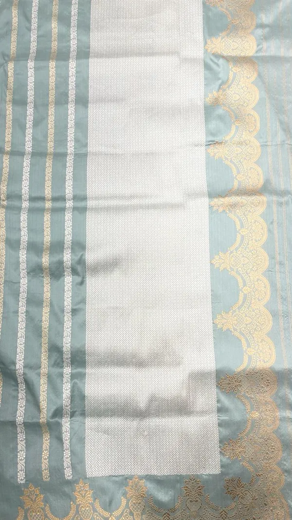 Humairah_Pure__Handloom_Katan_Silk_Grey_Kadhwa_Gold_&_Silver_Zari_Strip_with_Kadhwa_Zari_Border_and_Grey_Blouse_PURESILK_26_AB