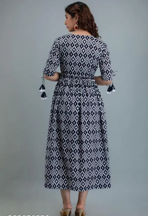 Women_Classic_Blue_Printed_Long_Kurti