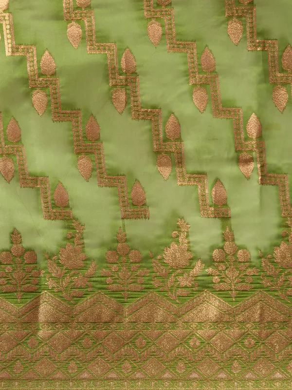 Indian_Women_Mehendi_Organza_Silk_Land_Woven_Design_Zari_Pure_Cotton_Fusion_Saree