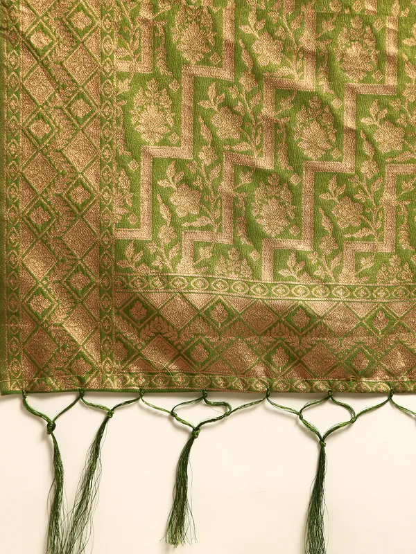 Indian_Women_Mehendi_Organza_Silk_Land_Woven_Design_Zari_Pure_Cotton_Fusion_Saree