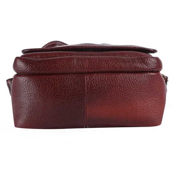 9-Inch_Brown_Leather_Crossbody_Sling_Bag_–_Perfect_for_Travel_&_Everyday_Use
