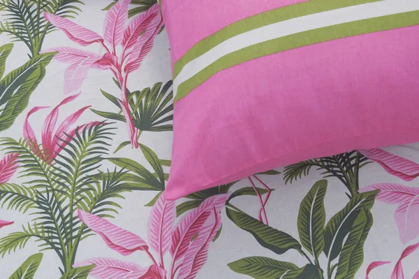 144_TC_Double_Bedsheet_Cotton_with_2_Pillow_Covers_-_Pink,_Green_&_White
