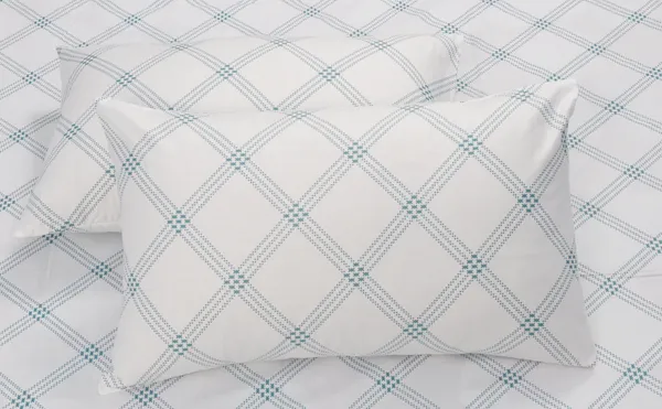 Geometric_Queen_Size_Bedsheet_Cotton_with_2_Pillow_Covers_-_White_(Blue_Pattern)__-_Thread_Count_210