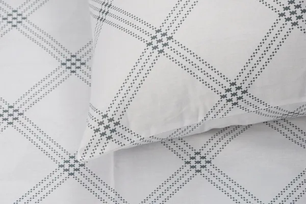 Geometric_Cotton_Bedsheets_for_Queen_Size_Bed_with_2_Pillow_Covers_-_White_(Grey_Pattern)__-_Thread_Count_210