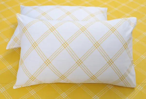 210_TC_Geometric_King_Size_Bedsheet_Cotton_with_2_Pillow_Covers_|_108x108_inch_|_Yellow_&_White__-_Thread_Count_210