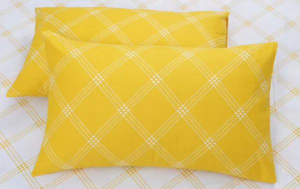 Geometric_Cotton_Bedsheet_for_Queen_Size_Bed_Cotton_with_2_Pillow_Covers_-_White_&_Yellow__-_Thread_Count_210