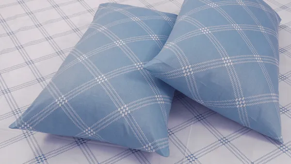 Geometric_King_Size_Bedsheet_Cotton_with_2_Pillow_Covers_|_108x108_inch_|_White_&_Blue__-_Thread_Count_210