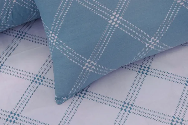 Geometric_King_Size_Bedsheet_Cotton_with_2_Pillow_Covers_|_108x108_inch_|_White_&_Blue__-_Thread_Count_210