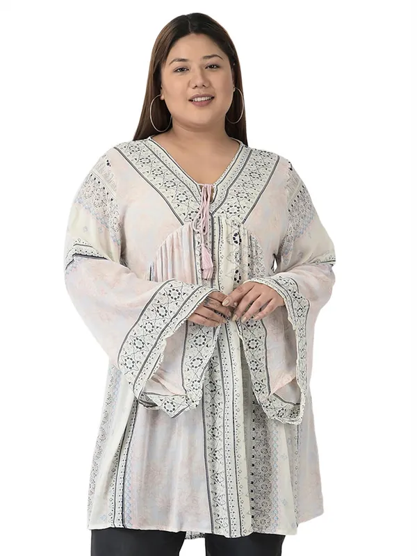 Plus_Size_Blue_Floral_Printed_Tunic_V_Neck_Summer_Fit_And_Flare_Casual_Stylish_Longline_Top_For_Women