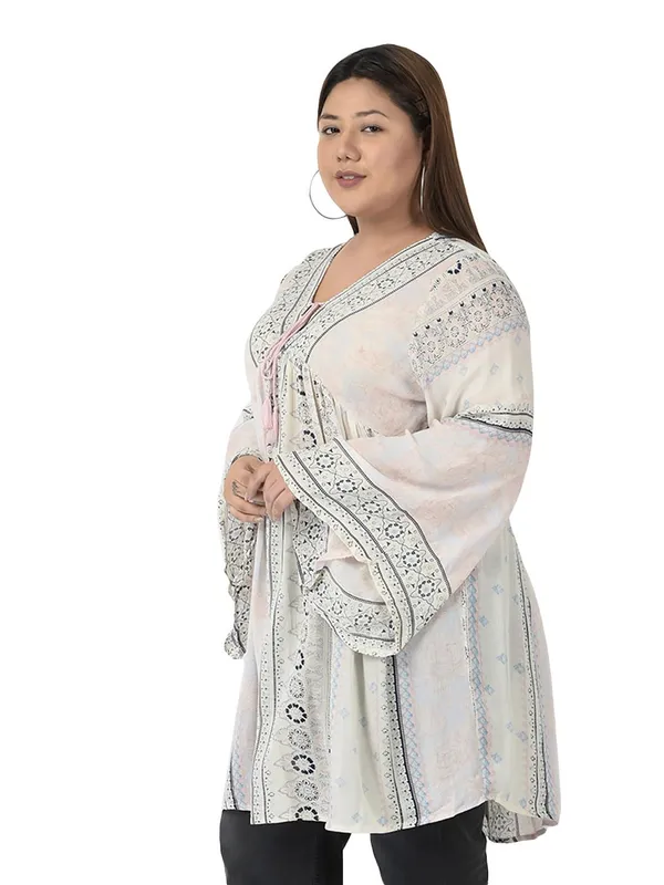 Plus_Size_Blue_Floral_Printed_Tunic_V_Neck_Summer_Fit_And_Flare_Casual_Stylish_Longline_Top_For_Women