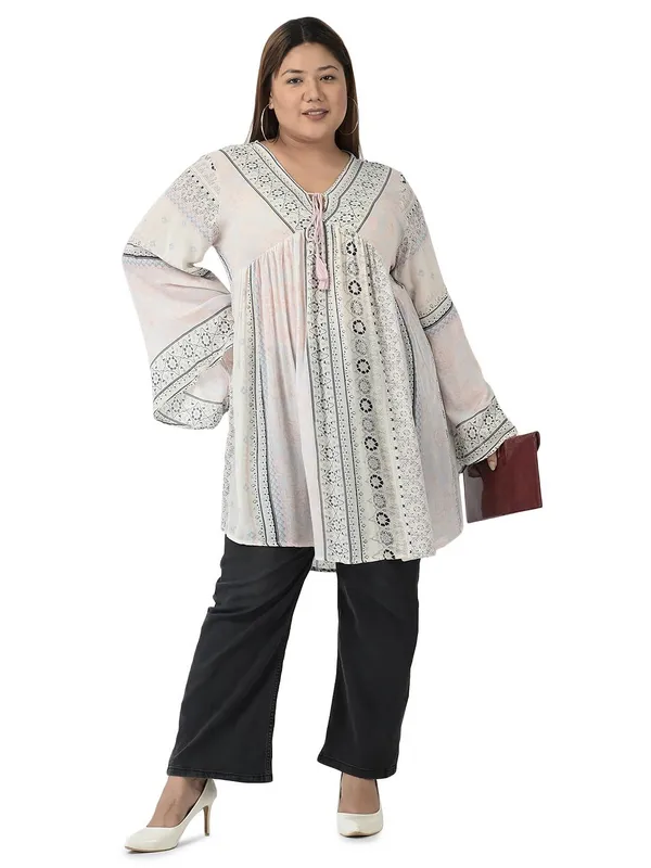 Plus_Size_Blue_Floral_Printed_Tunic_V_Neck_Summer_Fit_And_Flare_Casual_Stylish_Longline_Top_For_Women