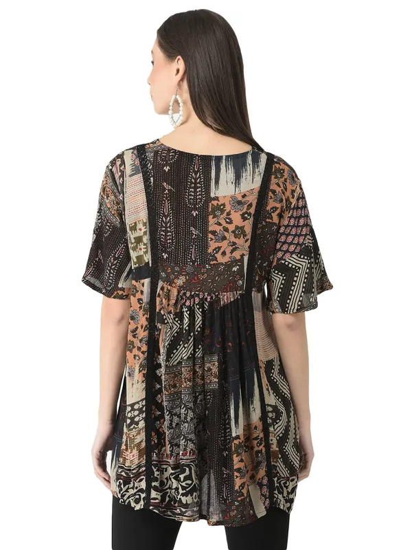 Black_Floral_Embroidered_Tunic_Round_Neck_Half_Sleeve_Top_For_Women