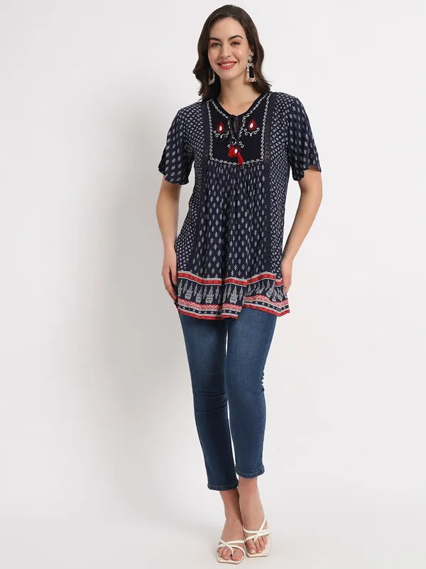 Blue_Women_Flare_Casual_Regular_Western_Top