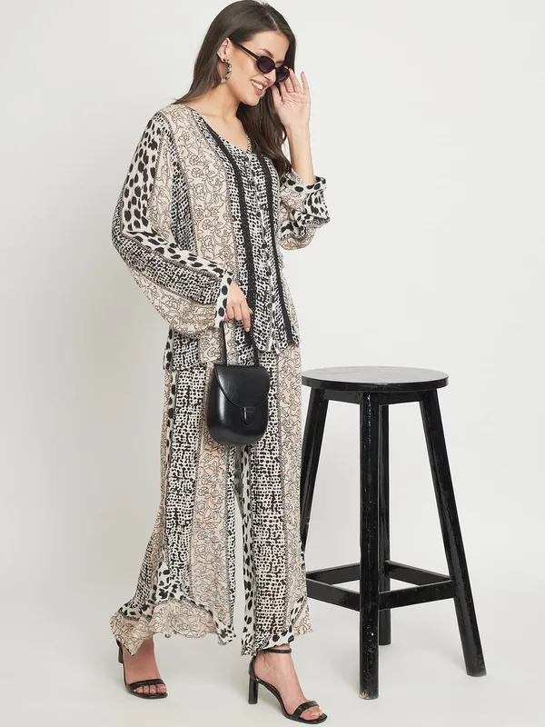 Black_&_White_Floral_with_Cheetah_Print_Tunic_Kurta_with_Pajama_Pant_Set_For_Women