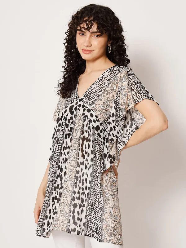 Black_Floral_Printed_Tunic_V_Neck_Half_Sleeve_Summer_Fit_And_Flare_Casual_Stylish_Top_For_Women
