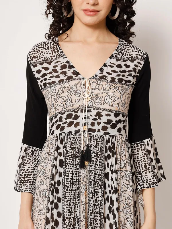 Black&White_Women_Long_Dress_Floral_Beachwear_Summer_Dress_Knee_Length_Regular_Wear