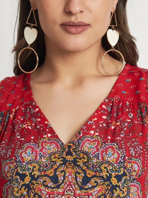 Red_Floral_Boho_Printed_Short_Sleeveless_Top_For_Women