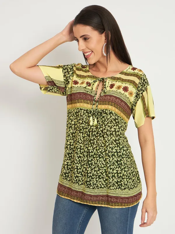 Green_Women_Top_Kurta_Floral_Printed_Casual_Stylish_Short_Kurta