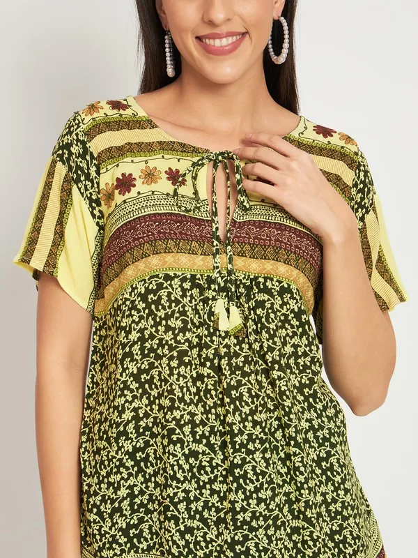 Green_Women_Top_Kurta_Floral_Printed_Casual_Stylish_Short_Kurta