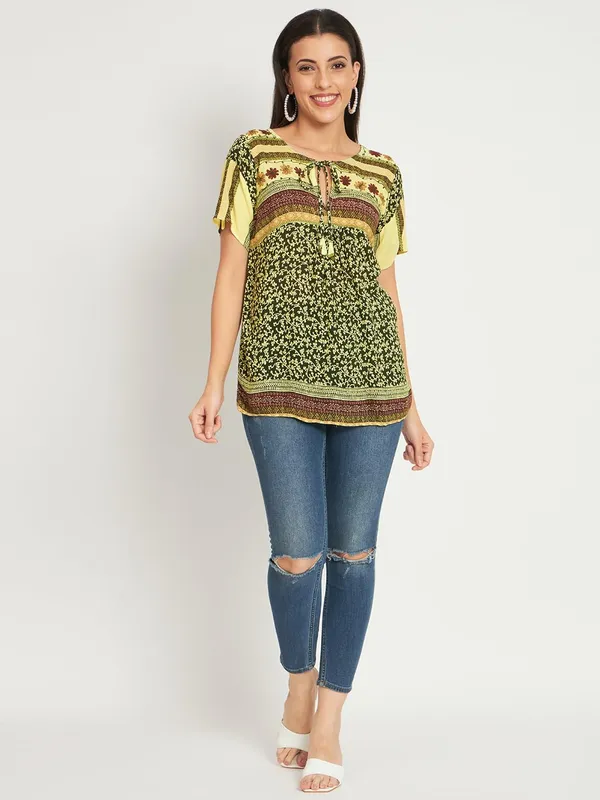Green_Women_Top_Kurta_Floral_Printed_Casual_Stylish_Short_Kurta
