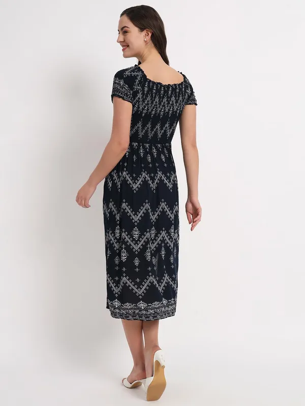 Blue_Blue_Women_Knee_Length_Dress_Short_Stylish_Beachwear_Casual_Summer_Dress