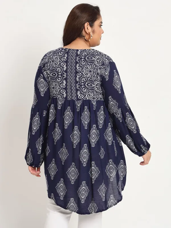 Plus_Size_Blue_Top_Floral_Embroidered_Blue_Long_Tunic_Fit_And_Flare_Casual_Stylish_Top_For_Women