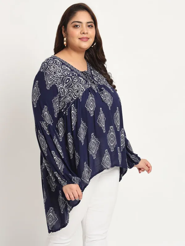 Plus_Size_Blue_Top_Floral_Embroidered_Blue_Long_Tunic_Fit_And_Flare_Casual_Stylish_Top_For_Women