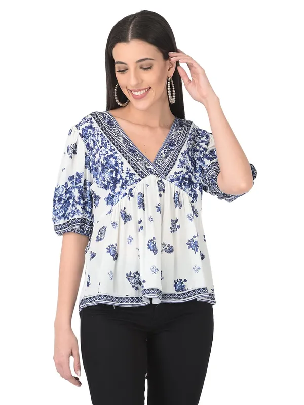 Blue_&_White_Floral_Embroidered_Tunic_Fit_And_Flare_Casual_Stylish_Top_For_Women