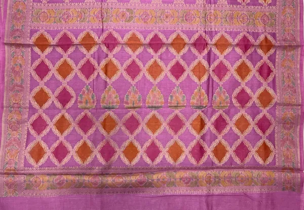 Humairah_Pure_Handloom_Light_Purple_Cotton_Silk_Zari_Booti_with_Rangkaat_Banarasi_Zari_Hand_Painted_Floral_Pallu_and_Zari_Border_with_Light_Purple_Blouse