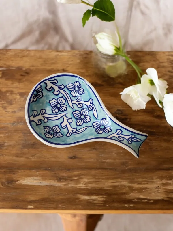 Hand-Painted_Floral_Ceramic_Spoon_Rest_-_Aqua_and_White,_Size:_22_x_13_cm,_Pack_of_1