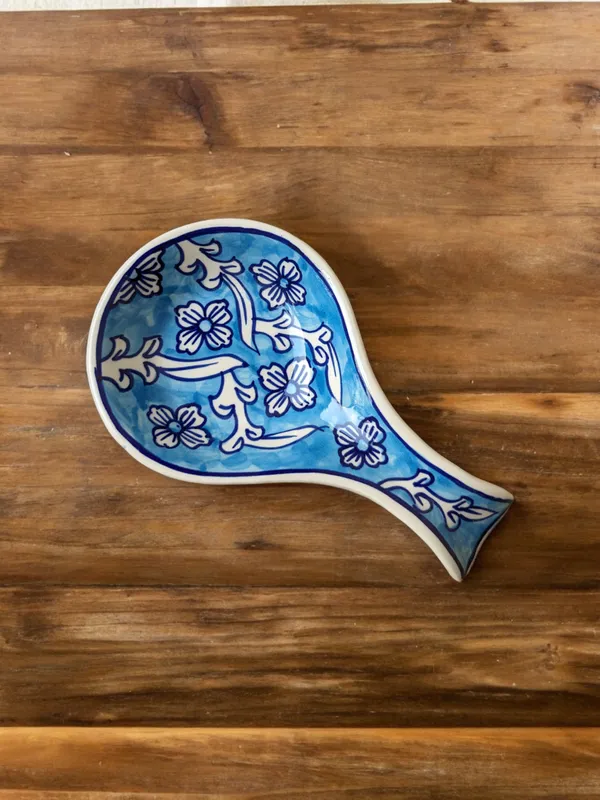 Hand-Painted_Floral_Ceramic_Spoon_Rest_-_Blue_and_White,_Size:_22_x_13_cm